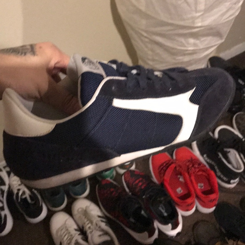 Sneakers